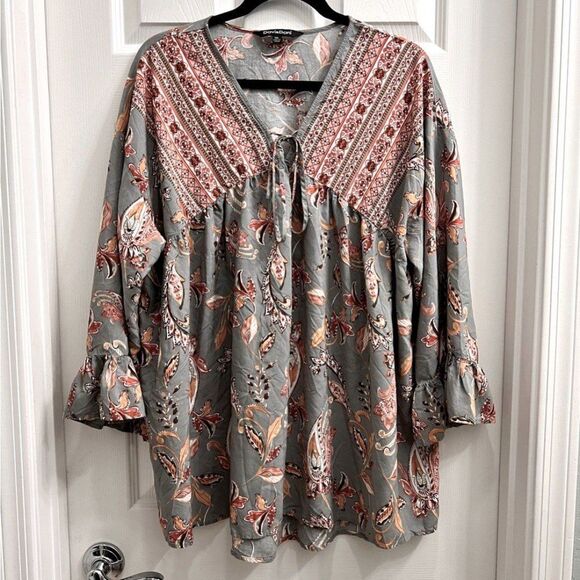 Davi & Dani Brand Meadow Peasant Blouse In Sage Floral & Paisley 0001 - Picture 1 of 9